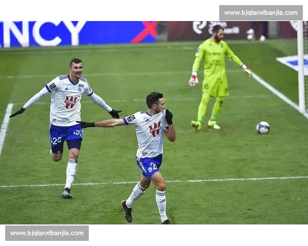 朗斯主场迎战巴黎圣日耳曼焦点之夜法甲榜首对决火花四溅